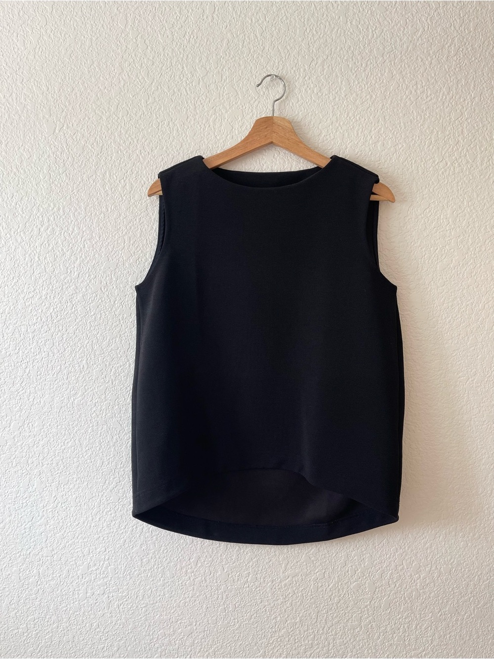 Club Monaco Sculptured Top